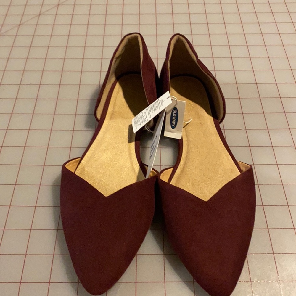 Old Navy Maroon Flats Size 10